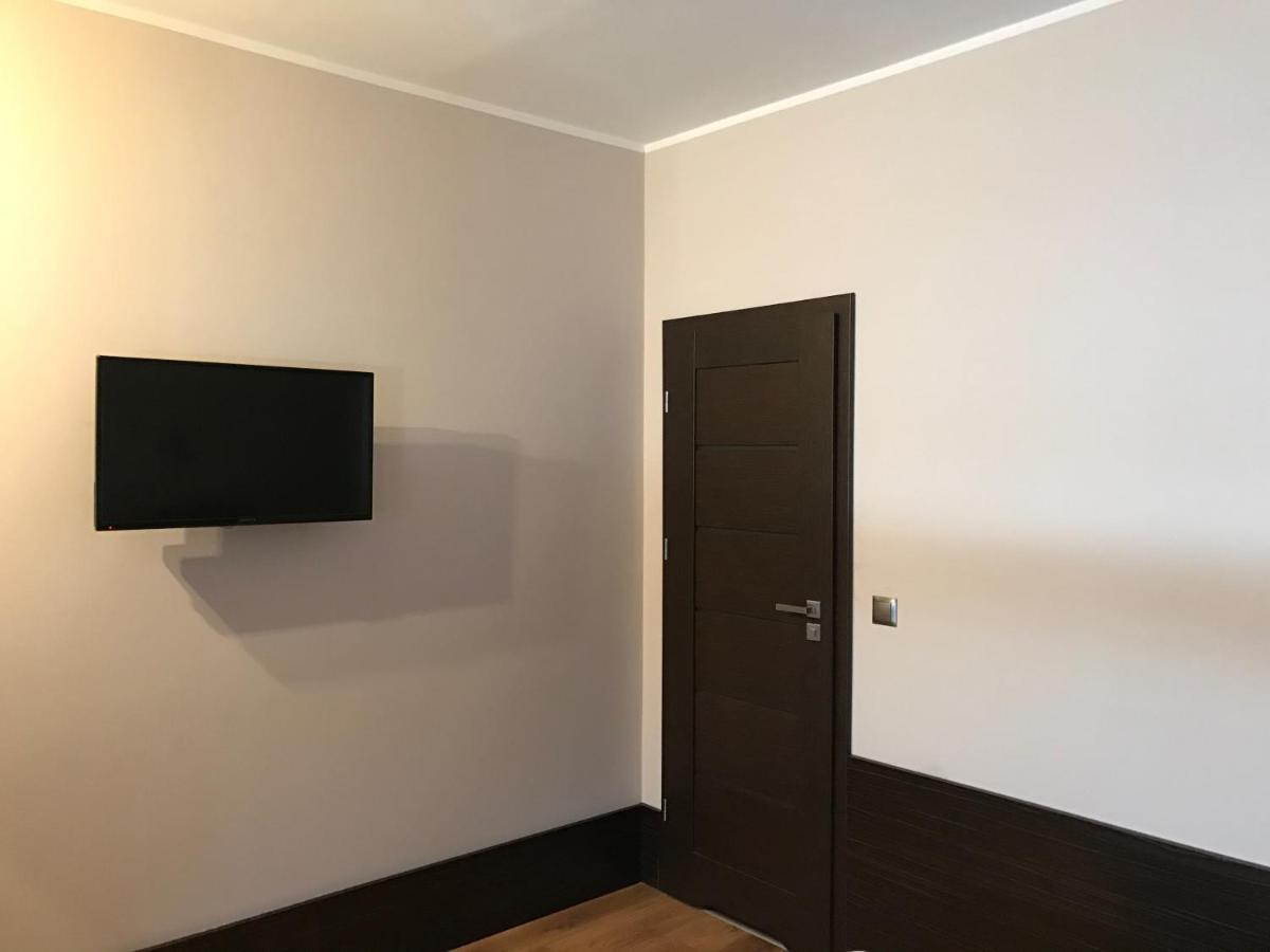 فندق Gosciniec Krepa Lipsko المظهر الخارجي الصورة