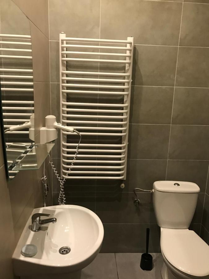 فندق Gosciniec Krepa Lipsko المظهر الخارجي الصورة