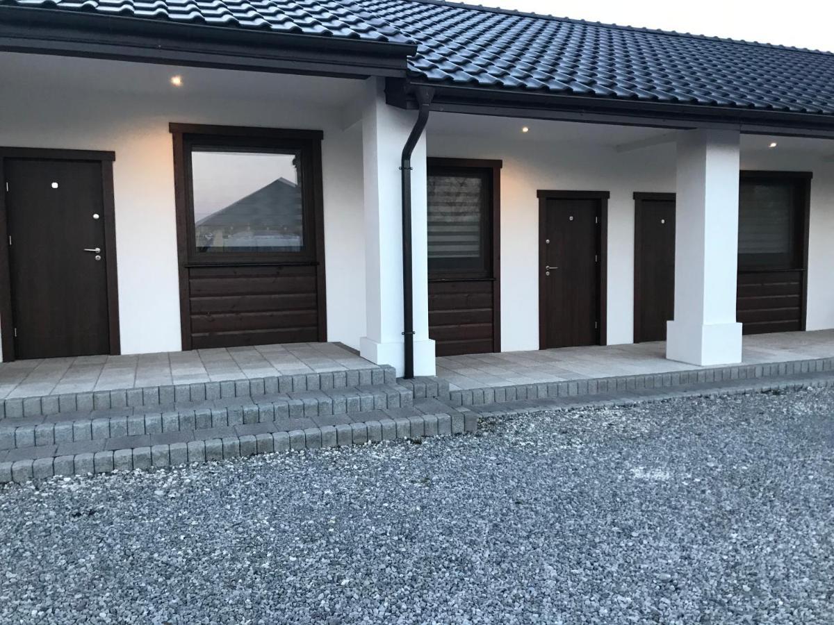 فندق Gosciniec Krepa Lipsko المظهر الخارجي الصورة